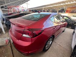 هیۆندای ئەلەنترا